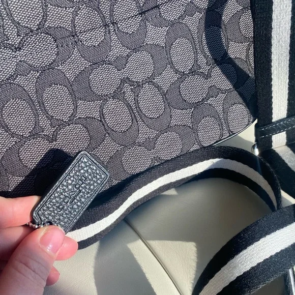 Coach Signature Black and Gray Crossbody Bag - Picture 3 of 10